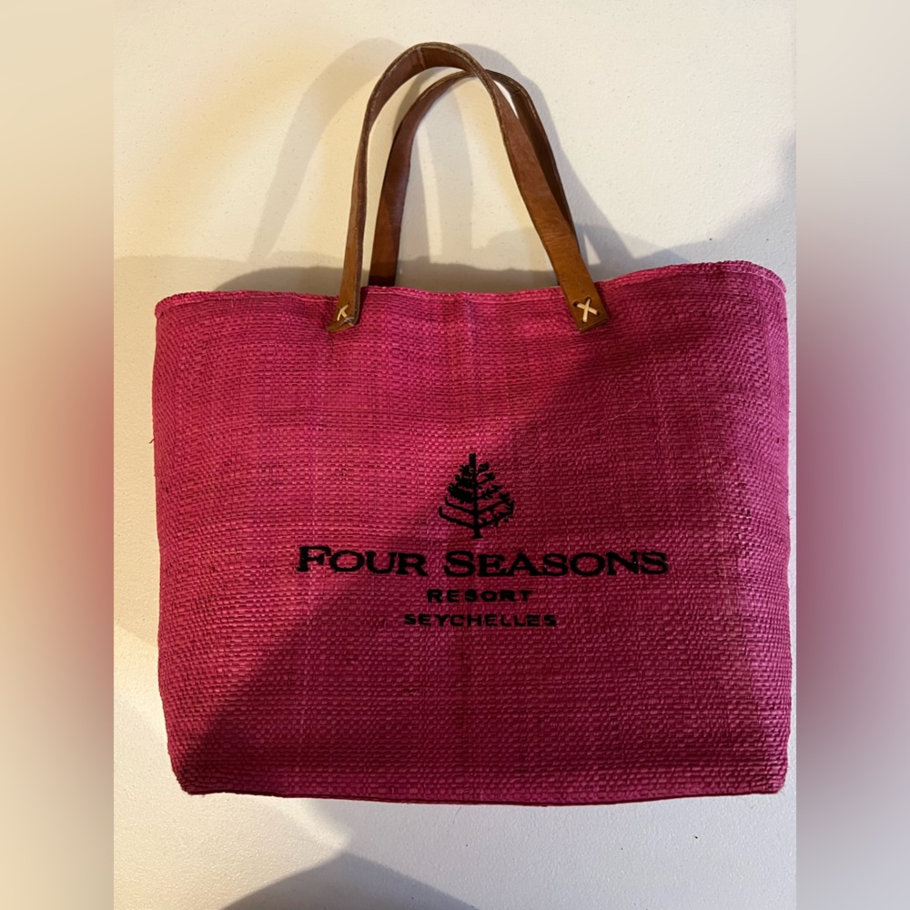 NWOT Four Seasons small tote bag